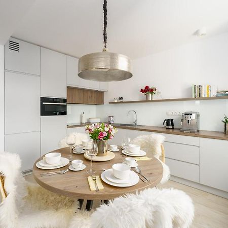 Apartamenty Lighthouse - Kasprowicza 100 โควอบเซก ภายนอก รูปภาพ
